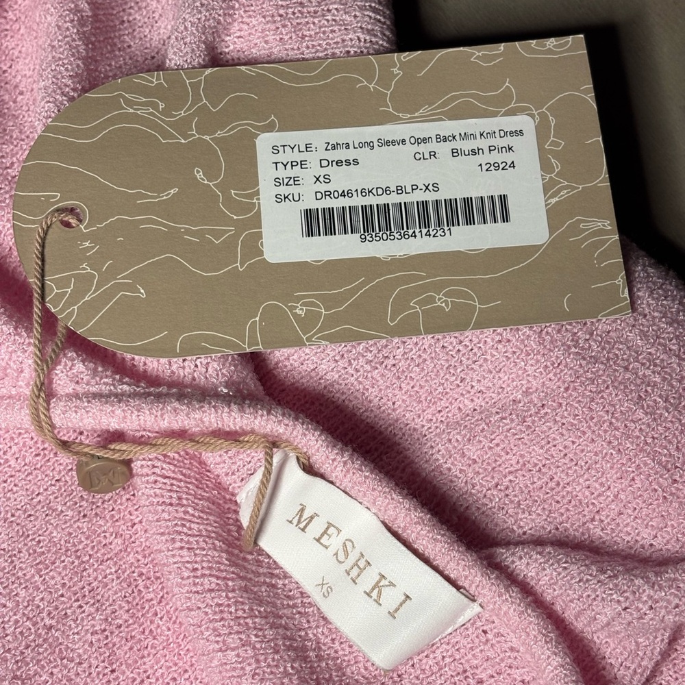 Meshki NWT Zahra Long Sleeve Open Back Mini Knit Dress
- Blush Pink 🎀 - Picture 3 of 7